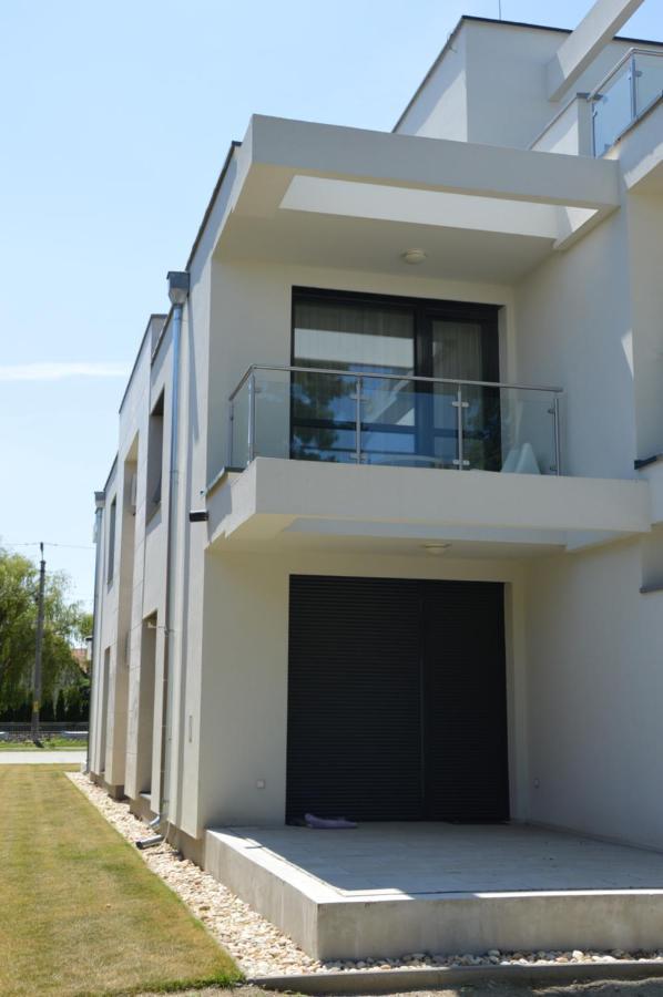 Inn Lelle Balatonlelle Luaran gambar